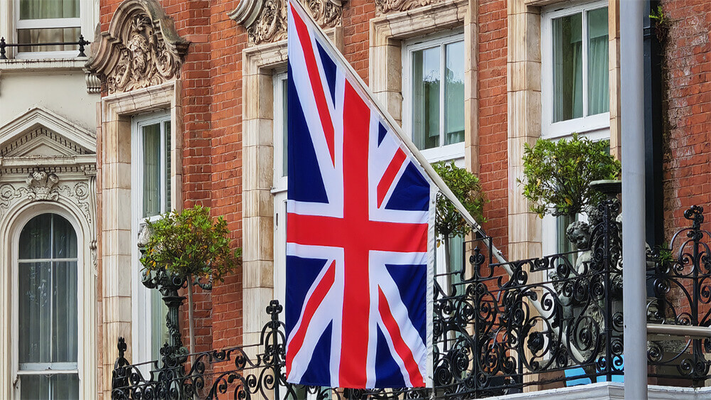 Courier Service to England